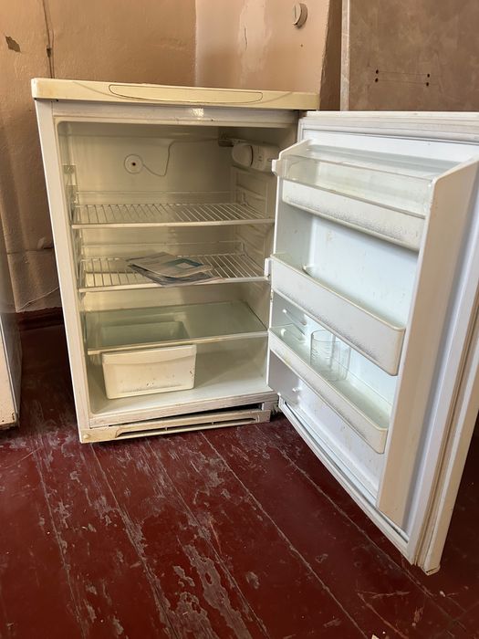 Холодильник б/у в робочому стані