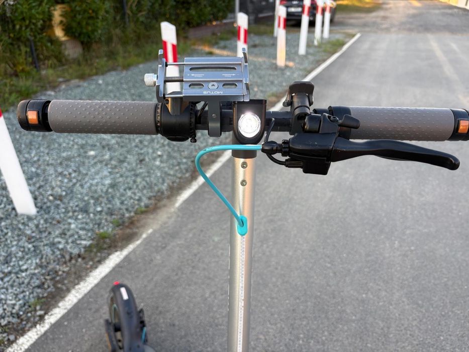 Hulajnoga Motus Scooty 10 Lite gen 5 na gwarancji zakup 06.2025