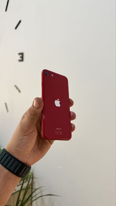 Iphone SE 2 64 Gb Red акб 100%