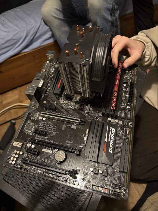 Gigabyte GA-Z270 Gaming k3 i5 7600k 8gb