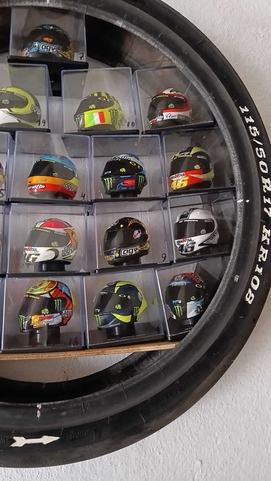 Capacetes Valentine Rossi