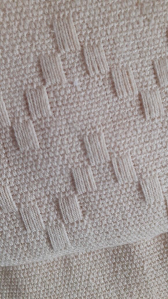 Colcha de algodão  180x250 natura ainda na embalagem  creme