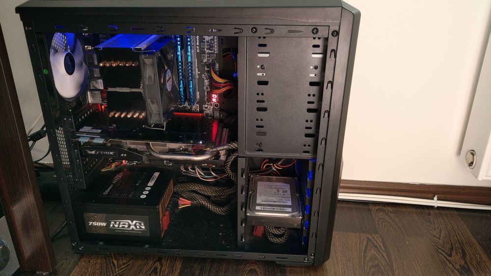 Komputer stacjonarny