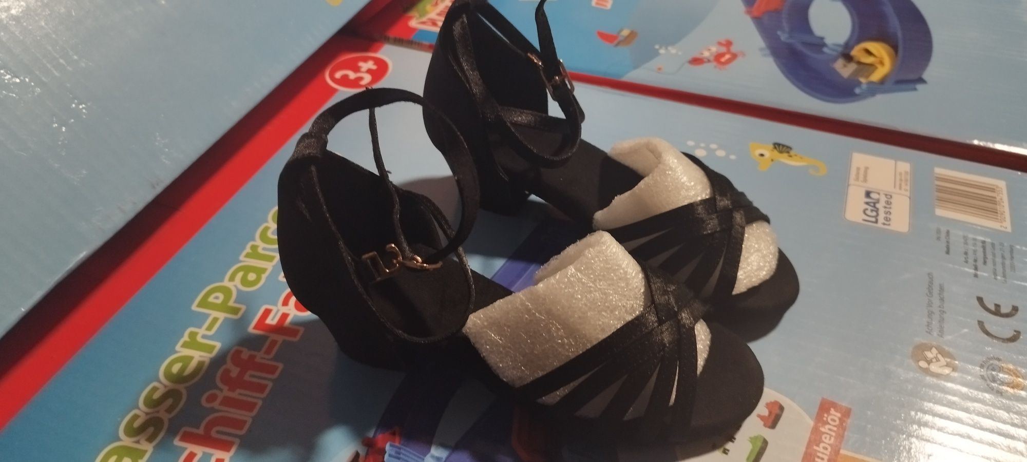 Buty dziecięce rozmiar 28 Nowe