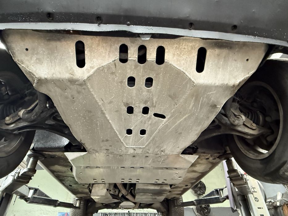 Płyty oslaniajace podwozie TOUAREG 6mm aluminium