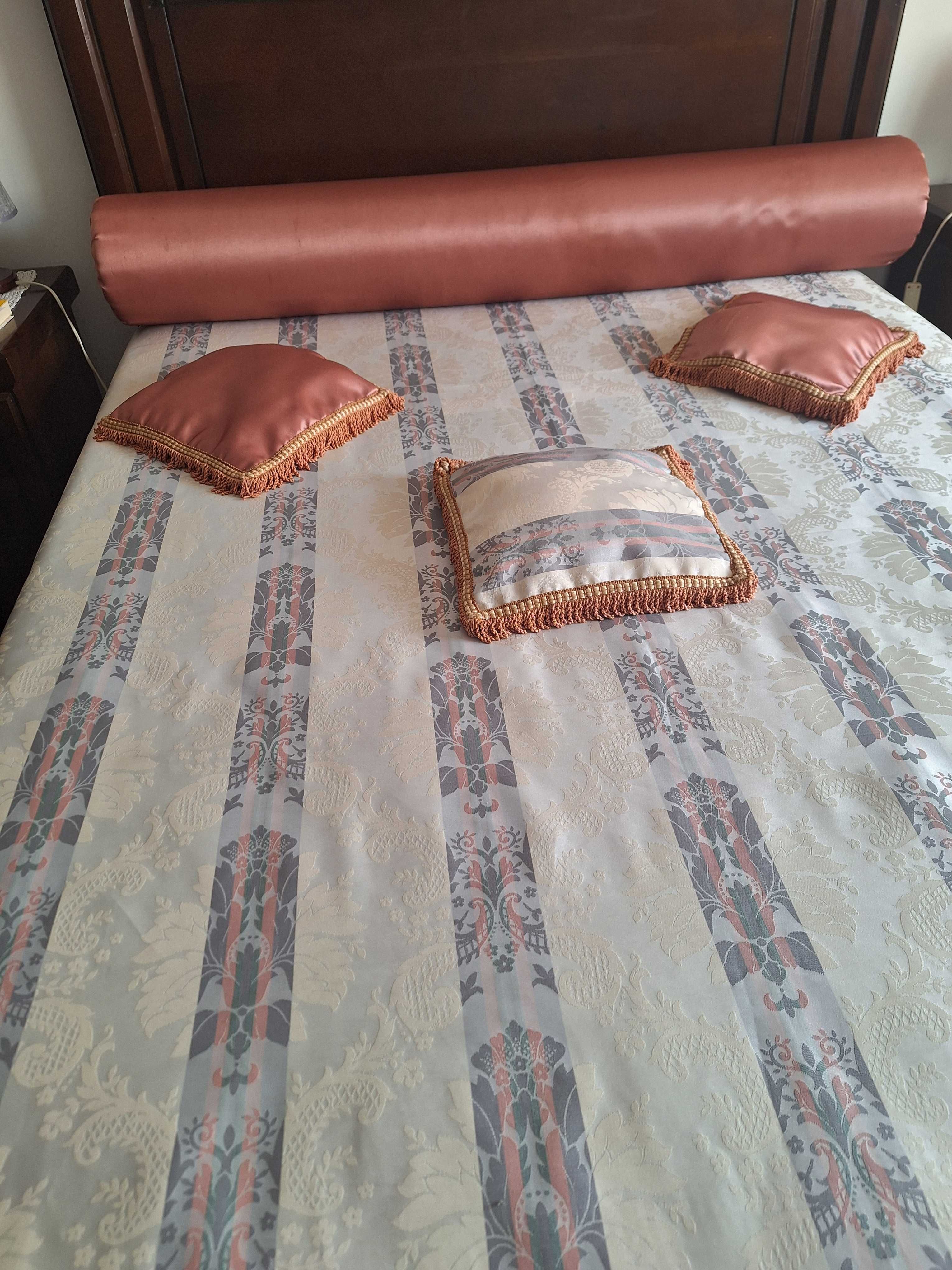 Cortinados de quarto + decoração de cama