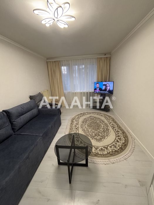 Черемушки. Продам 2 ком.квартиру с ремонтом.Средний этаж/Филатова