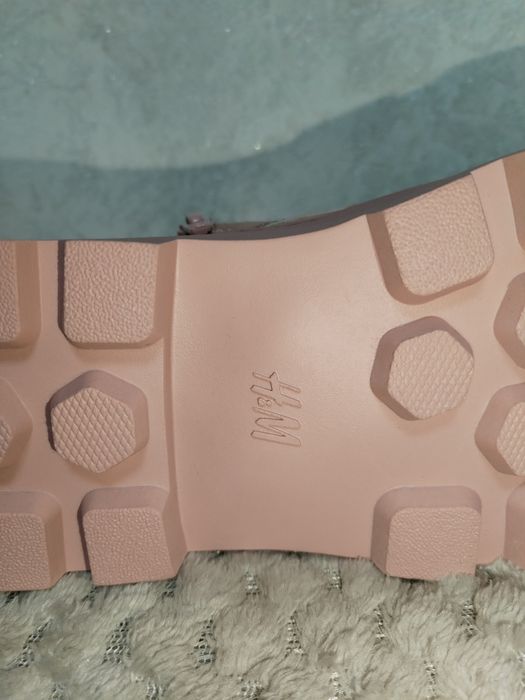 Ботинки для девочки