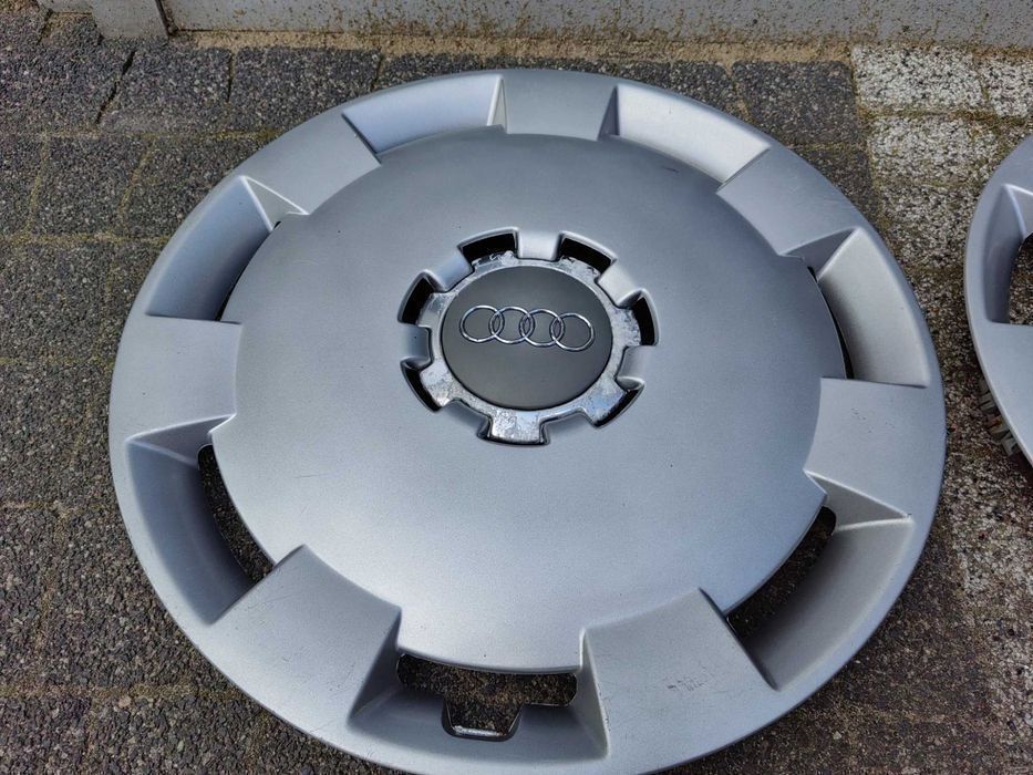Audi 16" cali Kołpaki Komplet Oryginalne 8P0 A3 A4 A6 TT