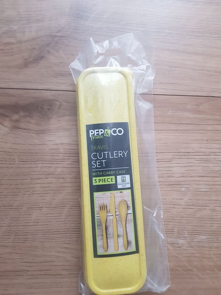 Nowy zestaw plastikowych sztućców Pepco