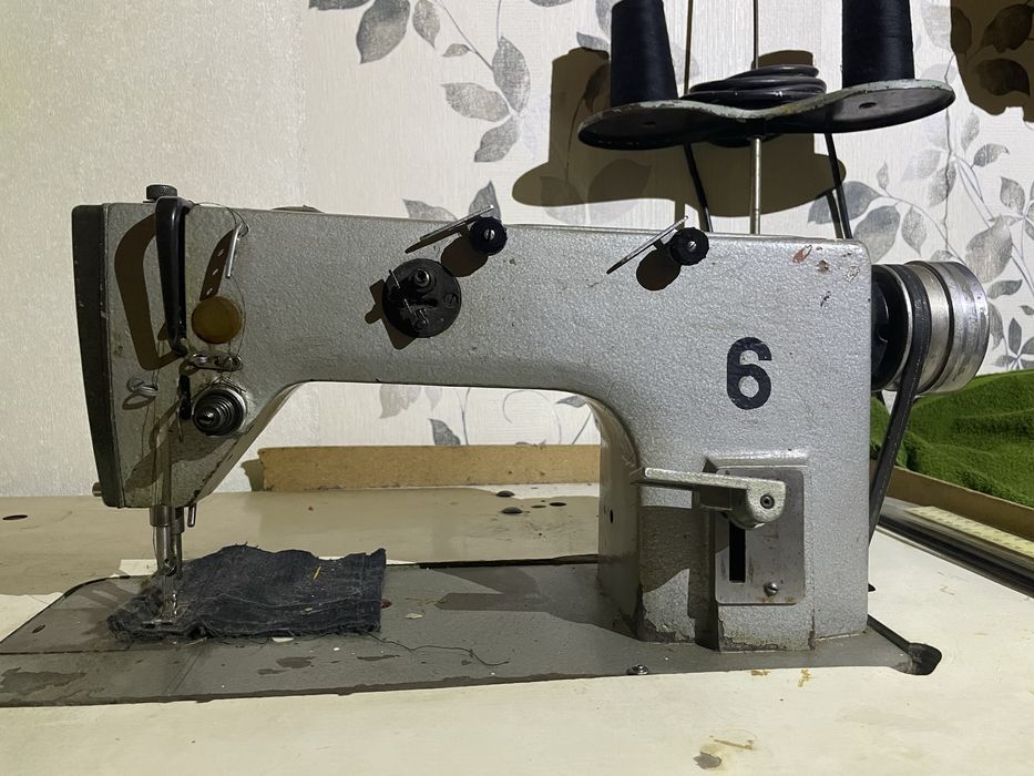 Швейна машина 1992р. Вживана. Самовивіз. Терміново