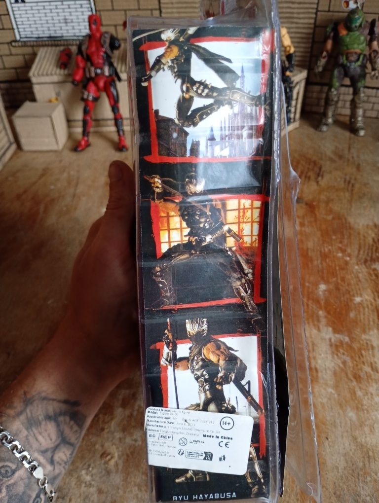 Продаю екшен фігурку Ninja Gaiden 2