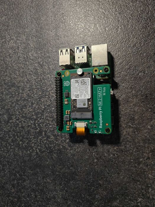 Raspberry Pi 5 8 GB + M.2 HAT + SSD 512 GB