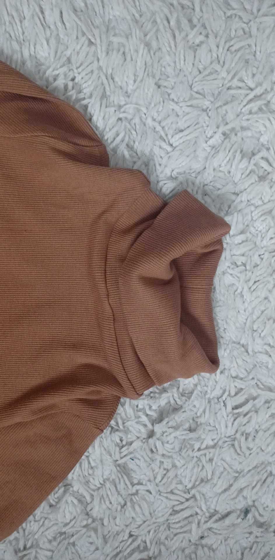 Sukienka prazkowana camel karmelowa xs s wassyl midi golf z golfem