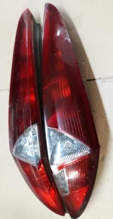 ORYG Lampa lewa prawa Fiat Punto 2 II 03-10 3 D BIAŁY MIGACZ