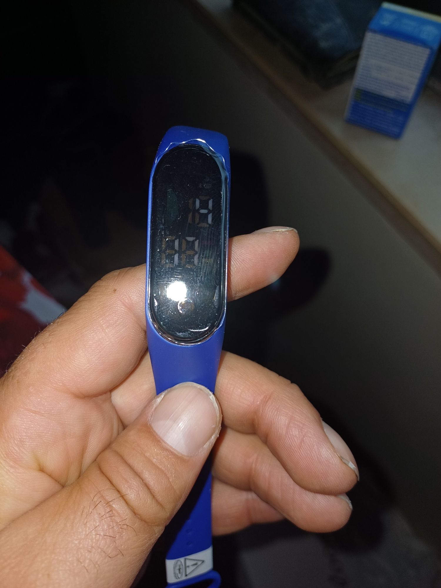 Relogio digital com pulseira de silicone