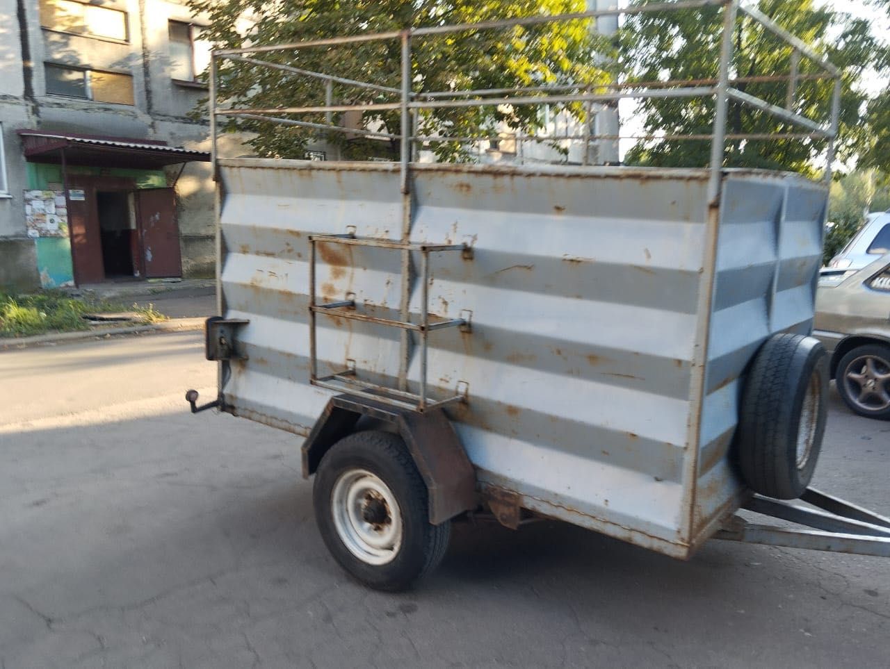 Причіп на машину