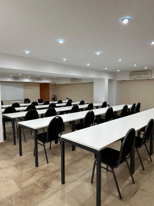 Sala konferencyjna Warszawa Włochy