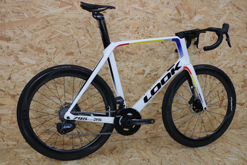Bicicleta disco LOOK 795 Blade RS - Sram Force AXS - Rodas carbono