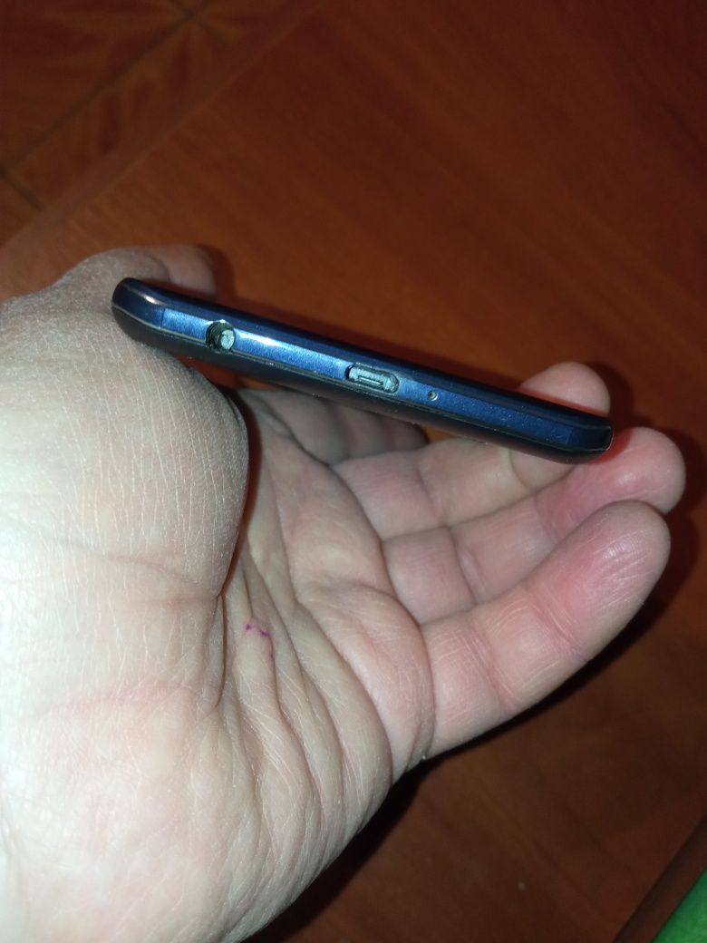 Смартфон LG X power  2/16 ГБ Dual SIM