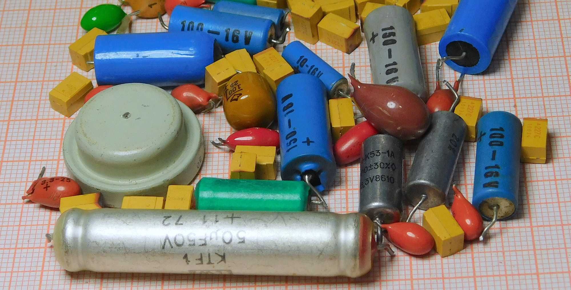 Części elektroniczne kondensatory tantalowe ok 130g odzysk [038]