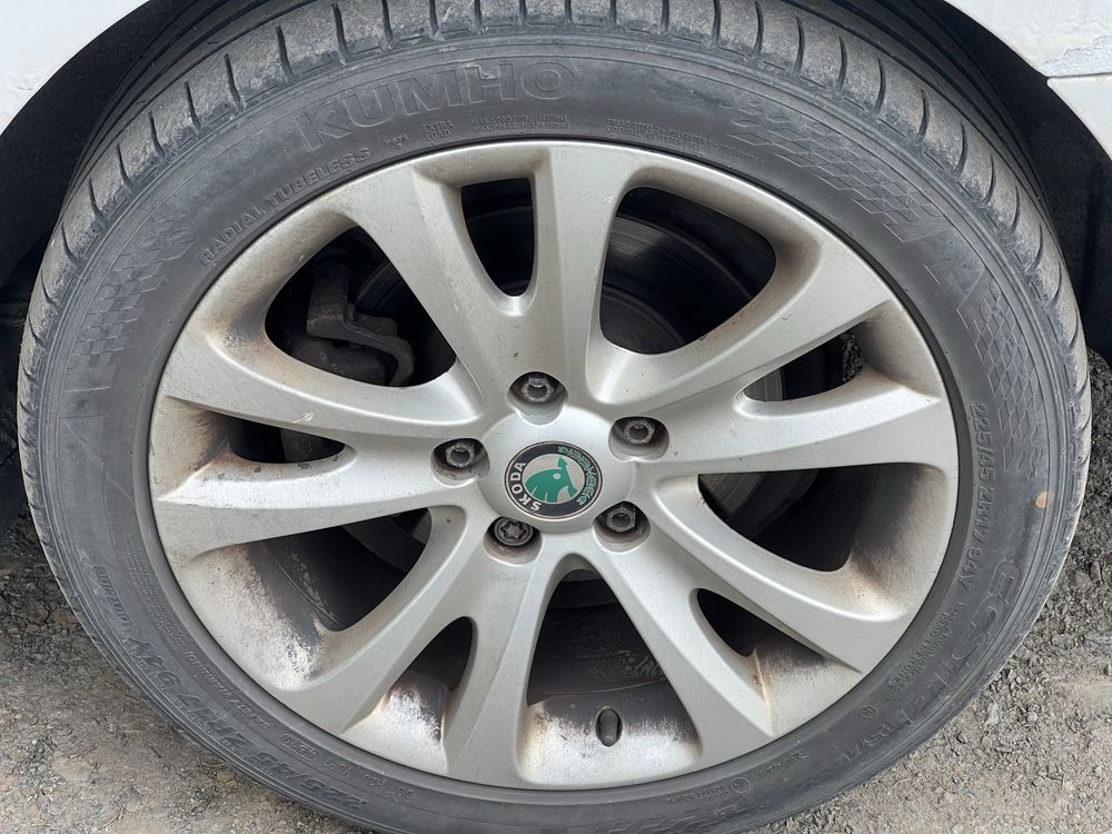 Диски колеса + резина 5/112 R17 резина 225 45 KUMHO Skoda superb