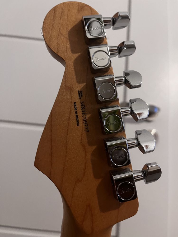 Fender Standard Stratocaster HSH RW