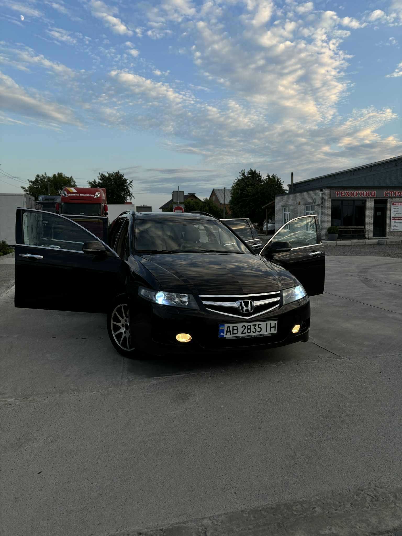Honda accord 7 EXECUTIVE+NAVI