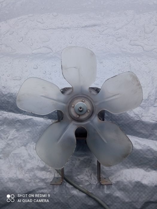 Вентилятор для морозильної вітрини