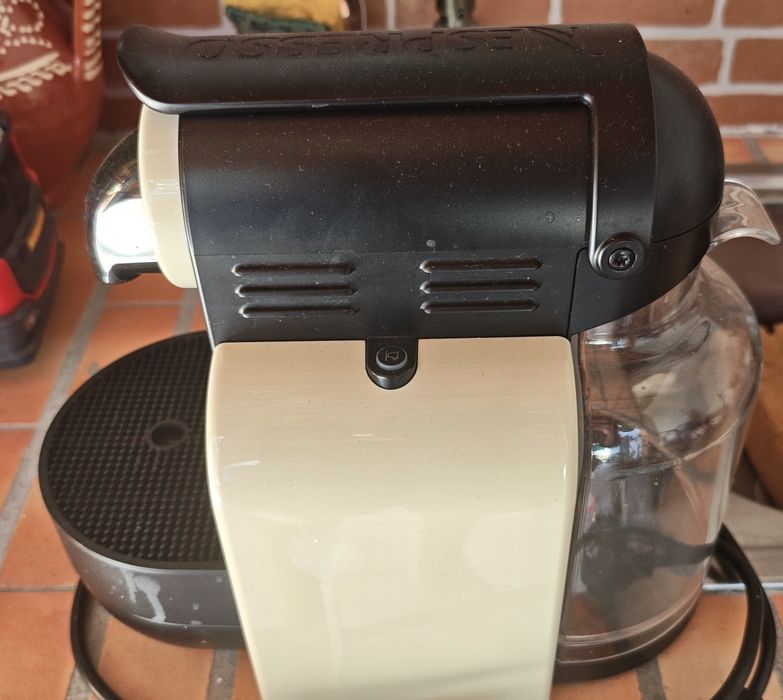 Máquina Nespresso Delonghi peças
