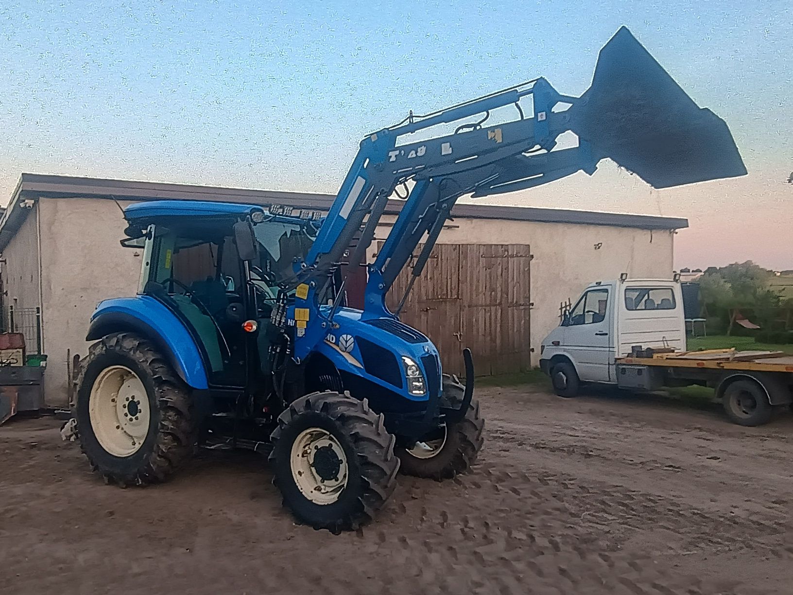 New Holland TD 5.65 z turem