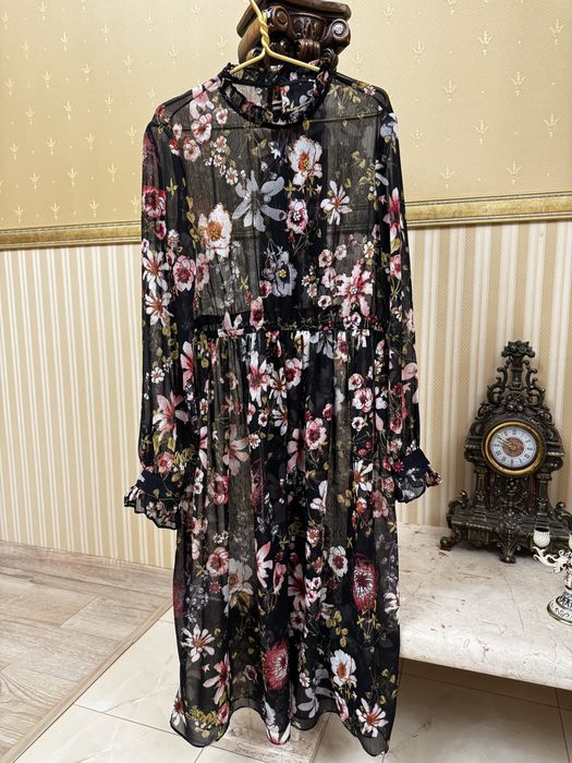 Плаття в квітковий принт