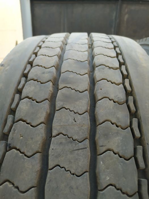 Грузовая резина шины Deestone 315/80 R22.5 руль 12 мм доставка помощь