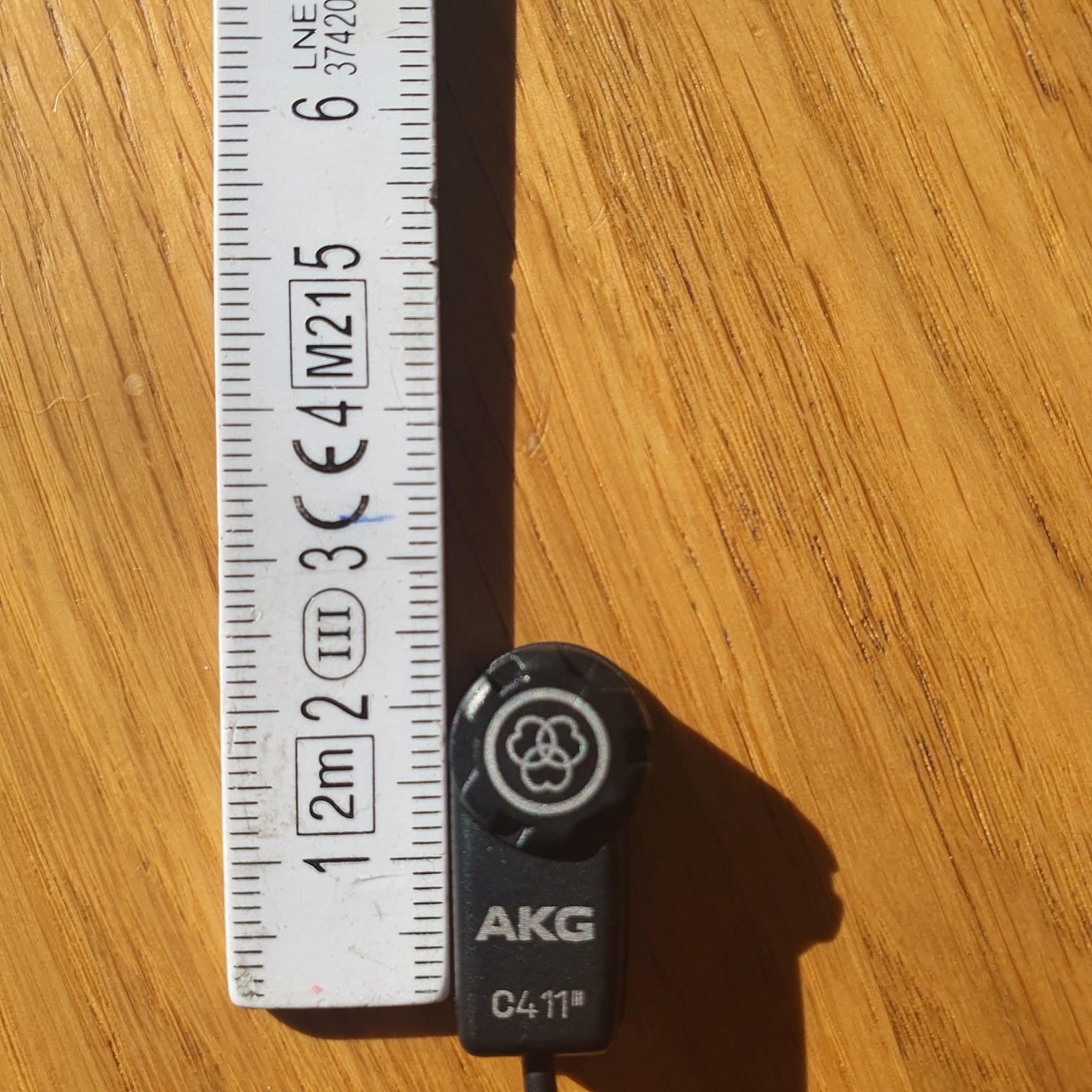 AKG C411PP mikrofon do instrumentów strunowych