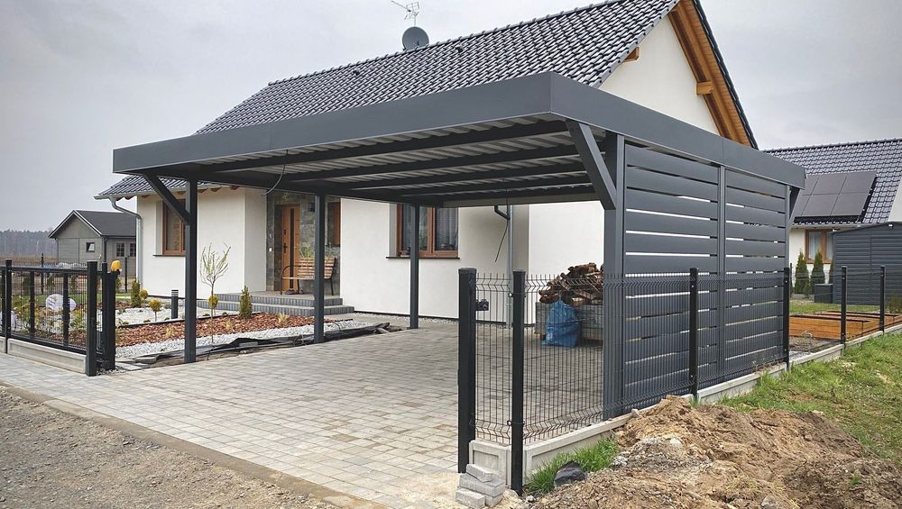 Nowoczesna wiata garażowa, carport