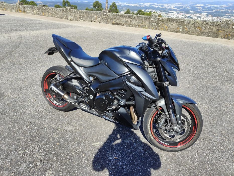 Suzuki gsx-s 1000