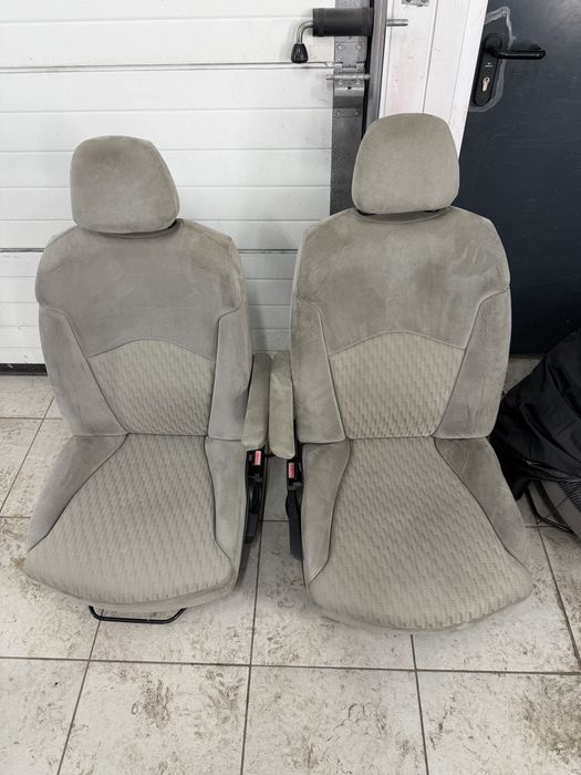 Fotel fotele kapitanskie obrotowe przod kamper c8 807