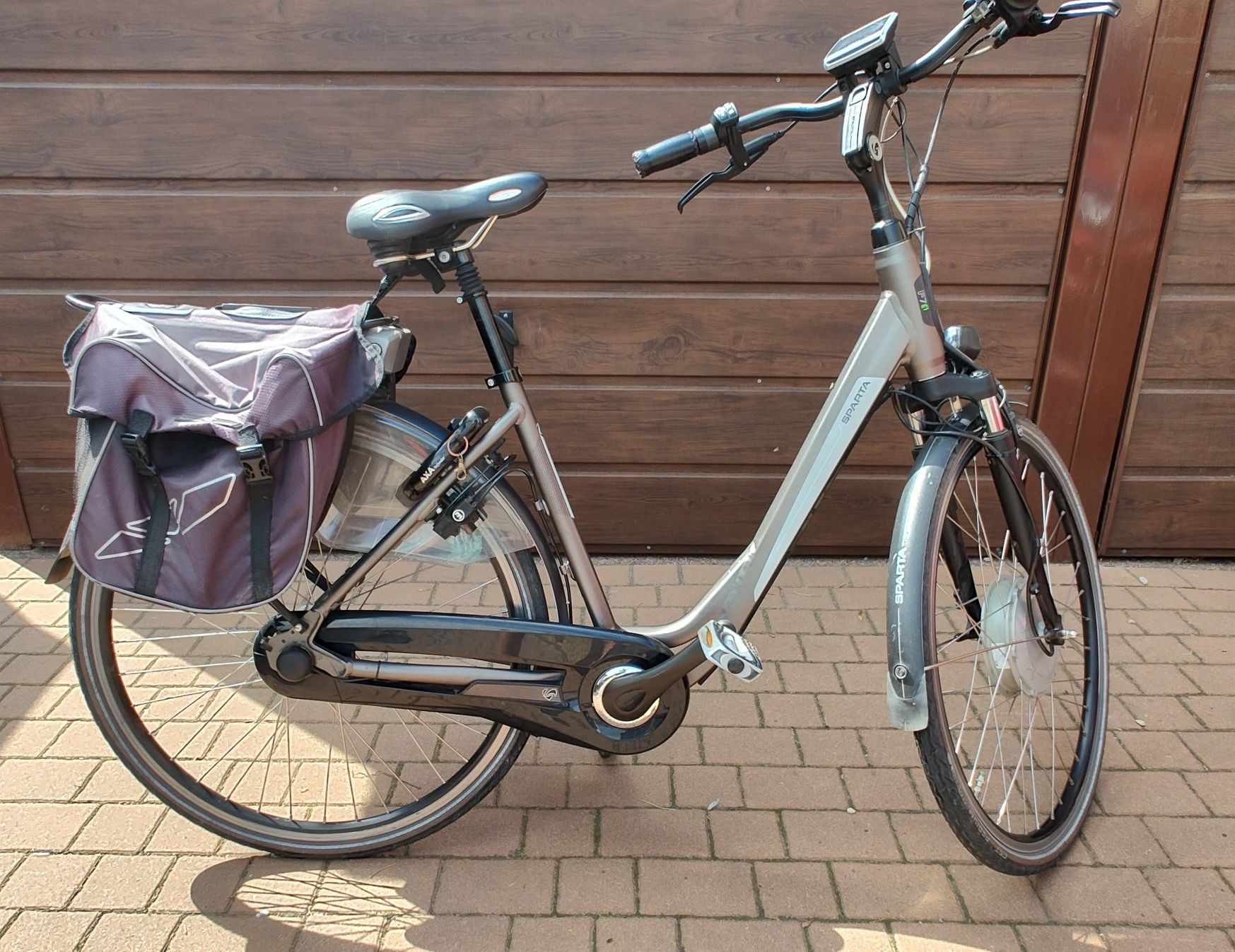 Rower elektryczny Sparta F7i 28