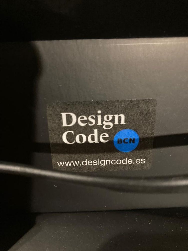 Super desingerska lampa Flamp Noir DesingCode