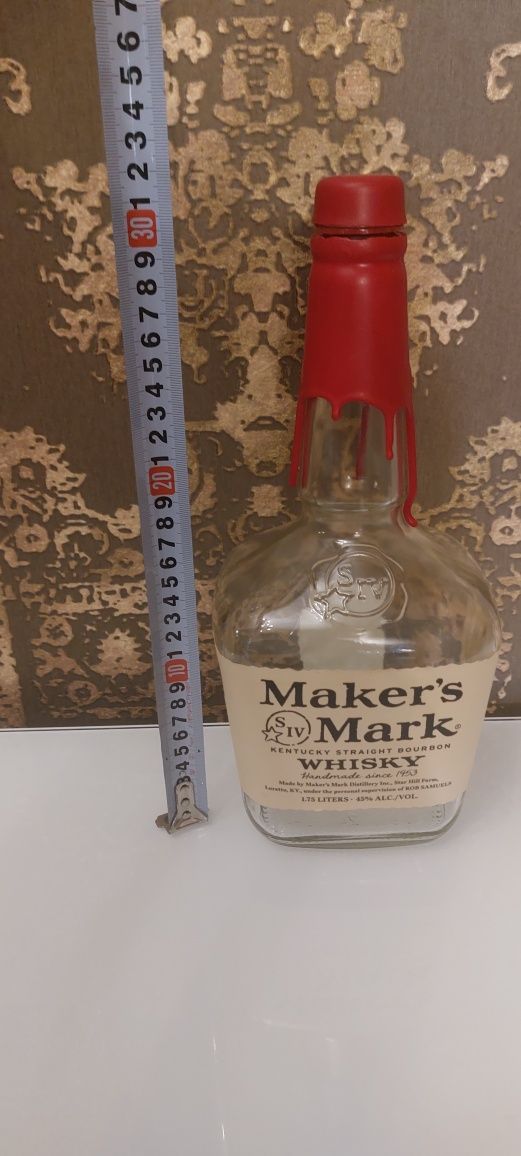 Пустая бутылка  Maker's  Mark whisky 1.75L в коллекцию