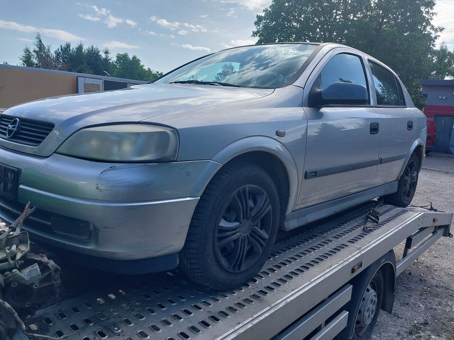 Posiadam czesci opel astra g  1.6  16v  hb