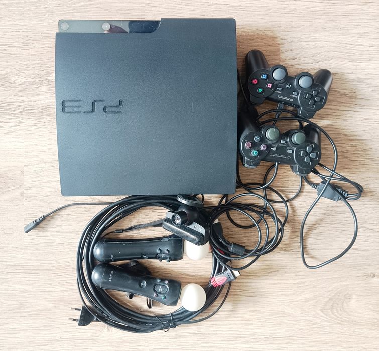 PlayStation 3 z akcesoriami