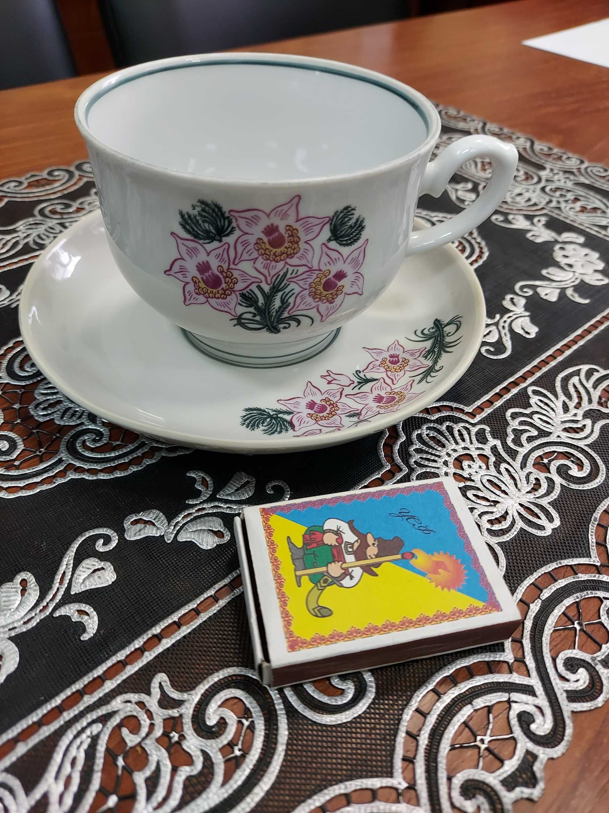 Продам заварочный чайник с чашками