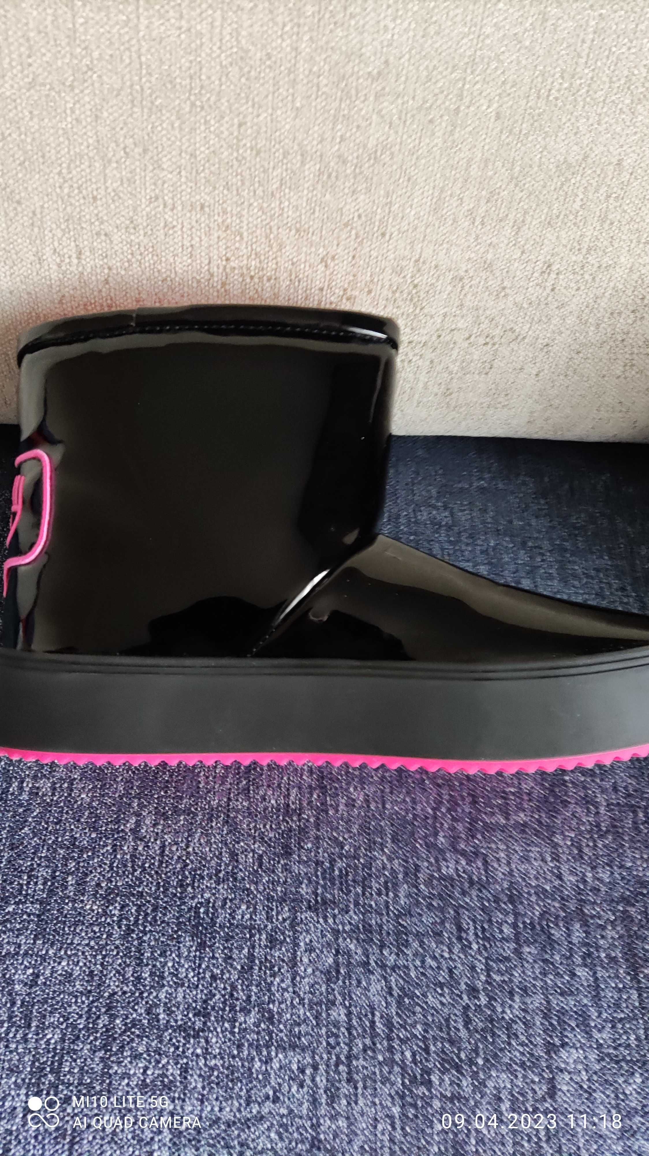 Сапожки Chiara Ferragni, Ugg, торг