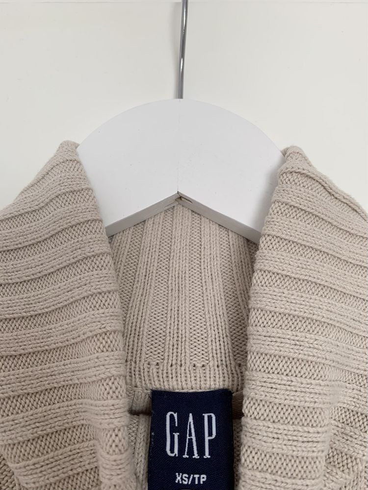 GAP sweter z golfem prążkowany beżowy kremowy