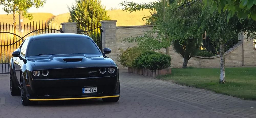 Dodge Challenger Hellcat 717KM