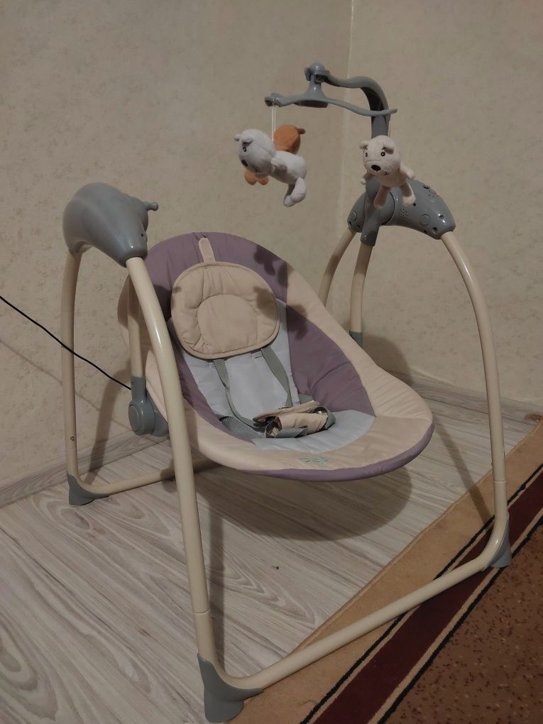 Шезлонг  крісло- гойдалка для немовлят