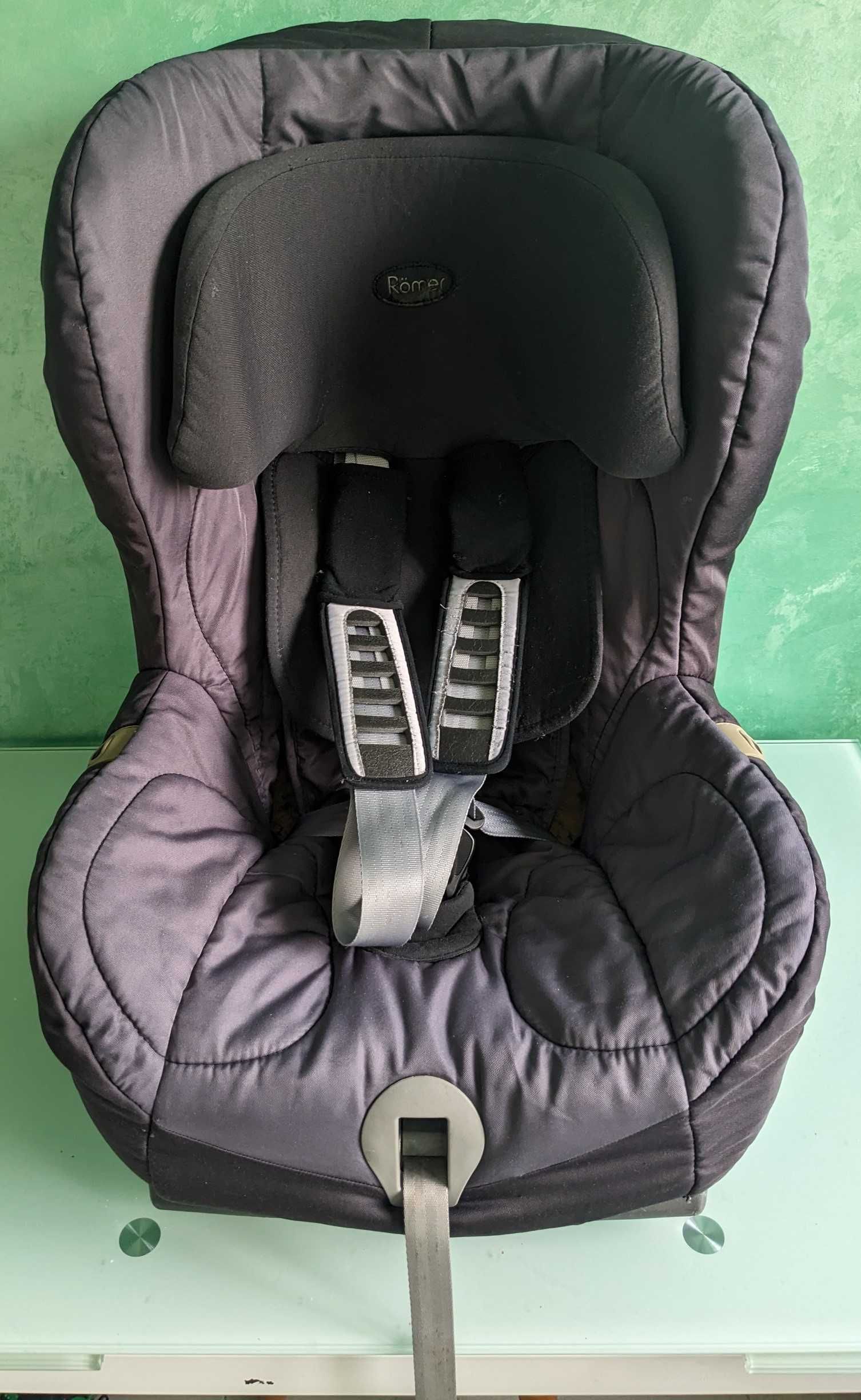 Автокрісло BRITAX RÖMER KING ECE R44/04 Universal 9 - 18 kg