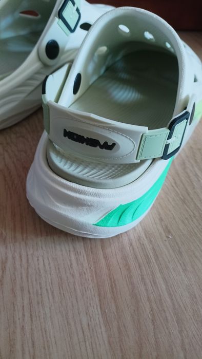 Chodaki pianowe crocksy 37