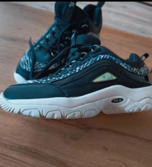 Sneakersy czarne Fila